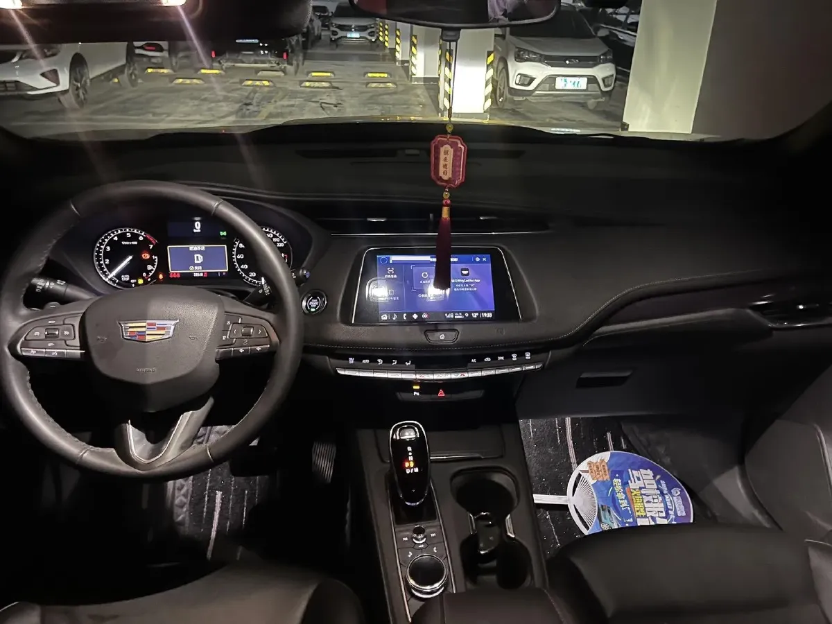 2021 Cadillac XT4 2.0T 237HP L4 9AT,autocango,china used car exporter,china ev exporter,chinese used car exporter,chinese used ev exporter