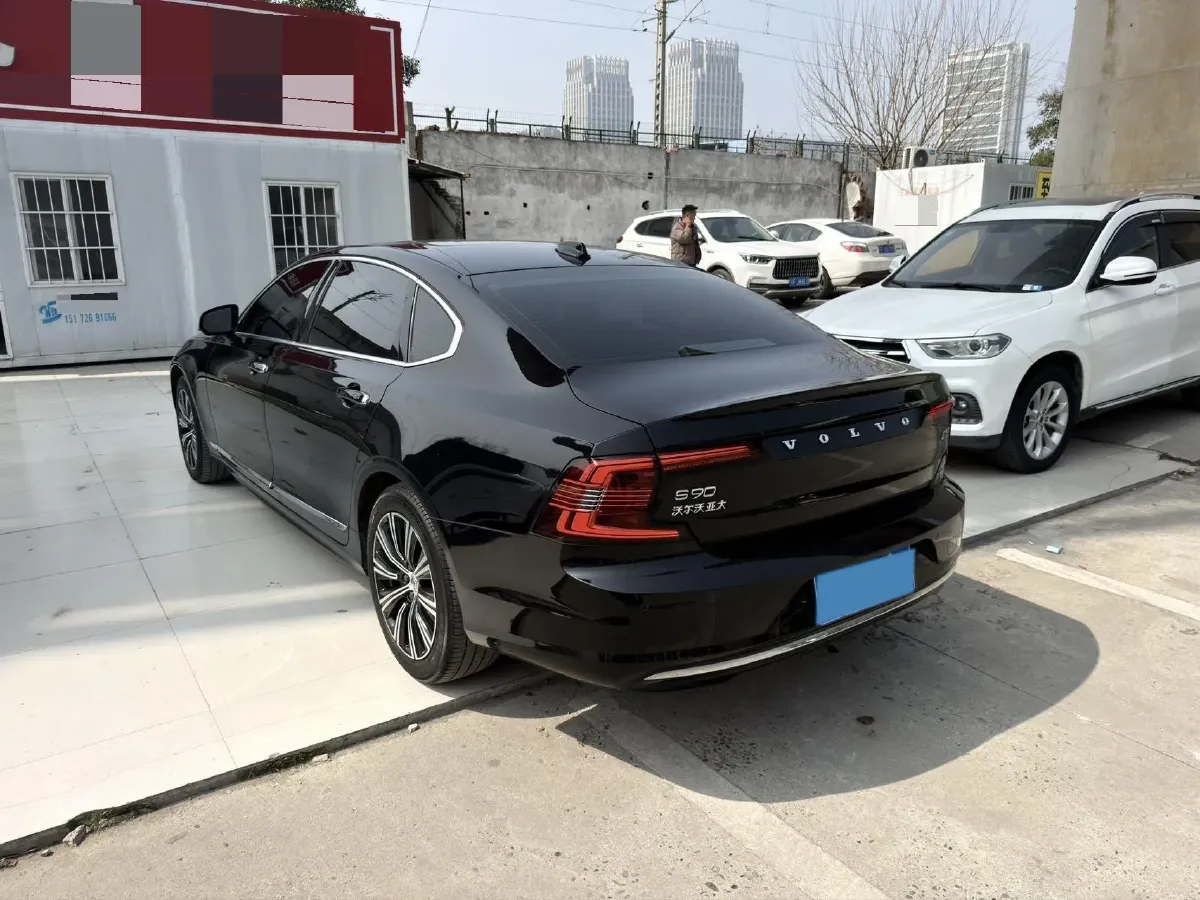2021 Volvo S90 2.0T 250HP L4 8AT,autocango,china used car exporter,china ev exporter,chinese used car exporter,chinese used ev exporter
