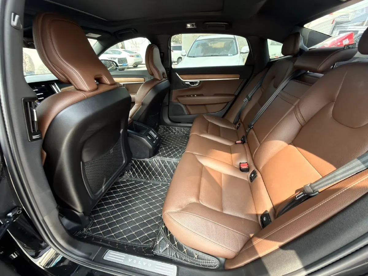 2021 Volvo S90 2.0T 250HP L4 8AT,autocango,china used car exporter,china ev exporter,chinese used car exporter,chinese used ev exporter