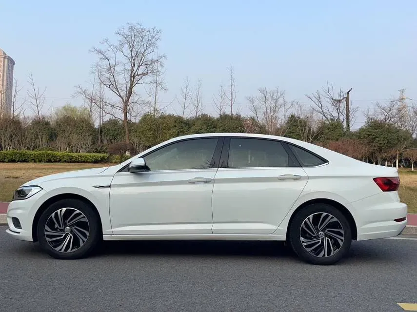 2019 Luxgen Grand 7 MPV 2.0T 188HP L4 6AT,autocango,china used car exporter,china ev exporter,chinese used car exporter,chinese used ev exporter