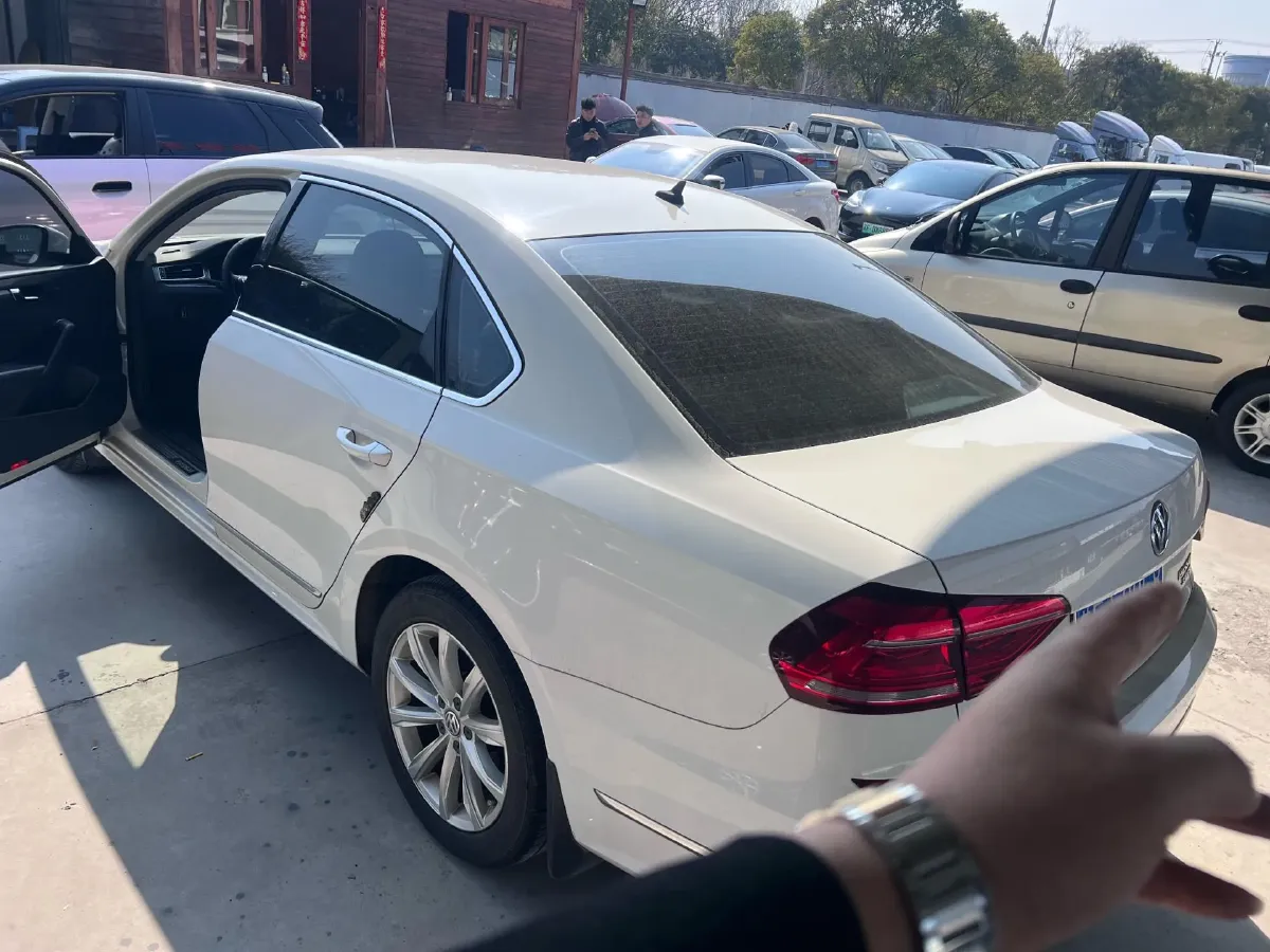 2017 Volkswagen Passat 1.8T 180HP L4 7DCT,autocango,china used car exporter,china ev exporter,chinese used car exporter,chinese used ev exporter