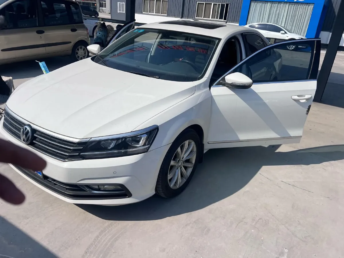 2017 Volkswagen Passat 1.8T 180HP L4 7DCT,autocango,china used car exporter,china ev exporter,chinese used car exporter,chinese used ev exporter