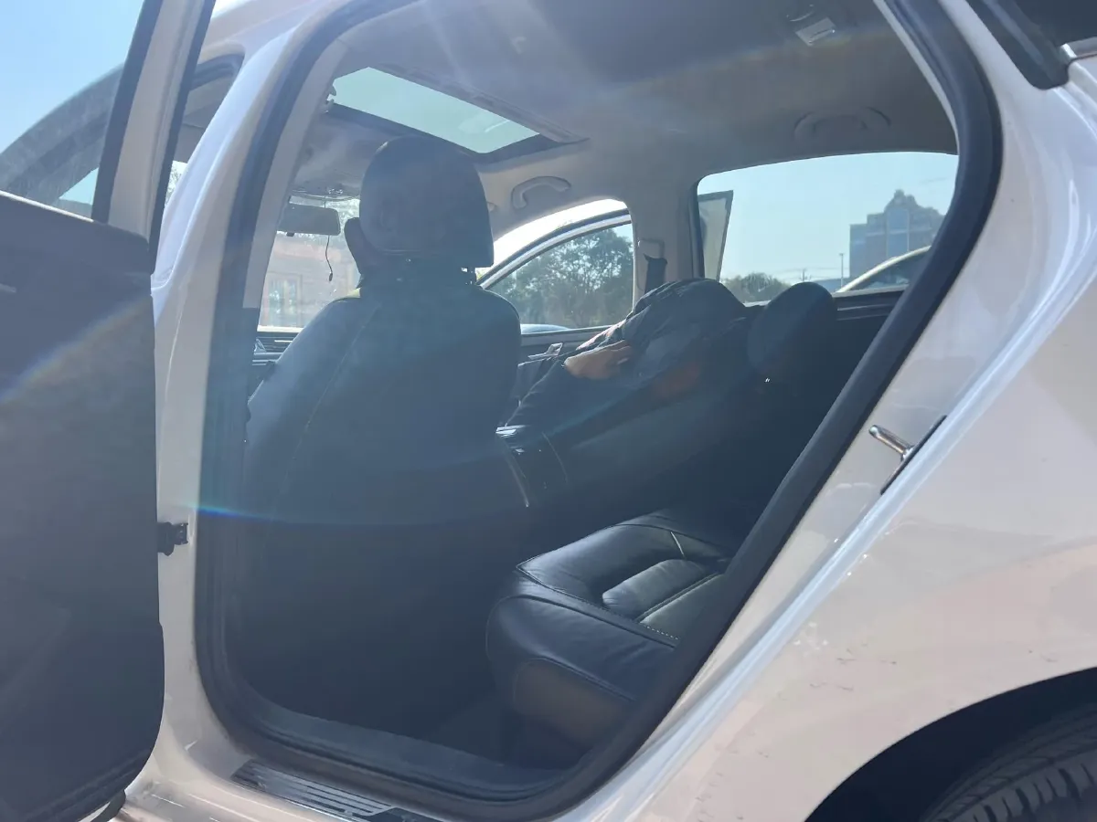 2017 Volkswagen Passat 1.8T 180HP L4 7DCT,autocango,china used car exporter,china ev exporter,chinese used car exporter,chinese used ev exporter