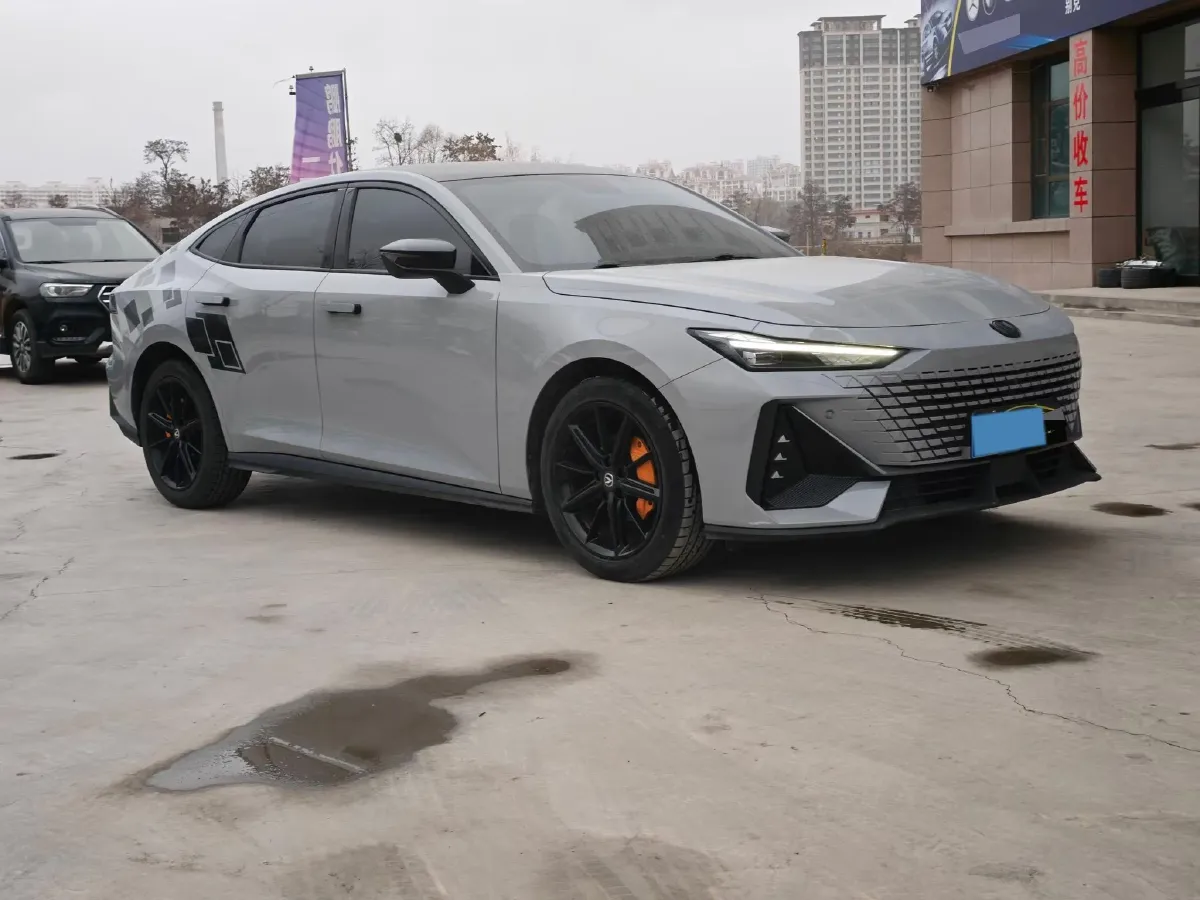 2022 ChangAn UNI-V 1.5T 188HP L4 7DCT,autocango,china used car exporter,china ev exporter,chinese used car exporter,chinese used ev exporter