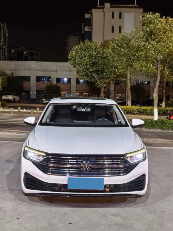 2024 Volkswagen Sagitar 1.5T 160HP L4 7DCT,autocango,china used car exporter,china ev exporter,chinese used car exporter,chinese used ev exporter