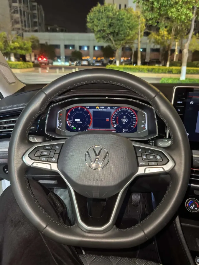 2024 Volkswagen Sagitar 1.5T 160HP L4 7DCT,autocango,china used car exporter,china ev exporter,chinese used car exporter,chinese used ev exporter