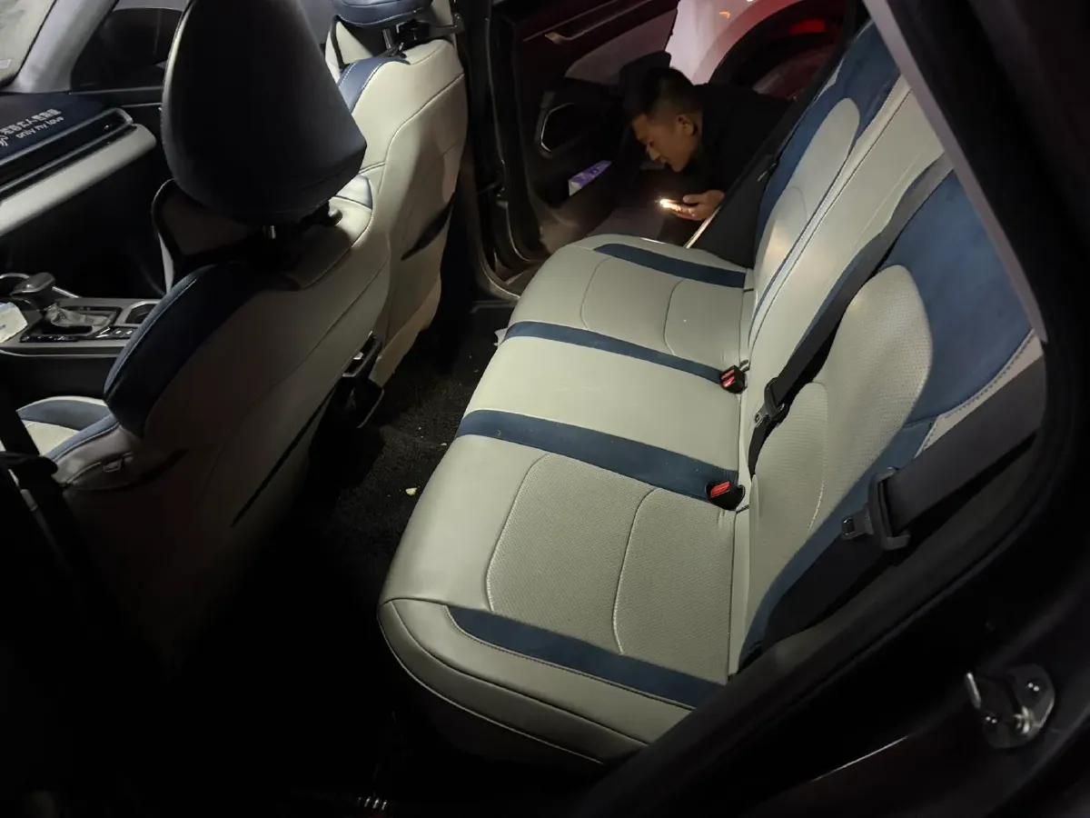 2022 Geely Emgrand 1.5L 114HP L4 CVT,autocango,china used car exporter,china ev exporter,chinese used car exporter,chinese used ev exporter