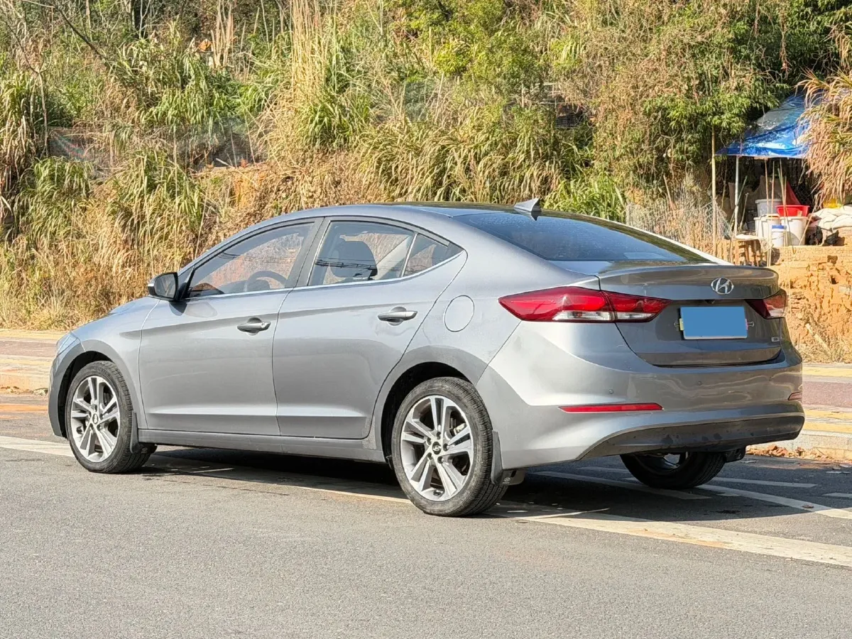 2016 Hyundai Elantra 1.6L 130HP L4 6AT,autocango,china used car exporter,china ev exporter,chinese used car exporter,chinese used ev exporter