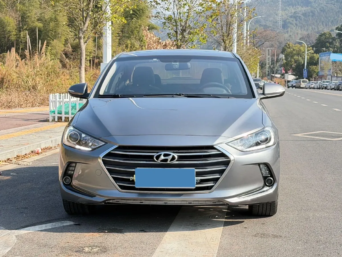 2016 Hyundai Elantra 1.6L 130HP L4 6AT,autocango,china used car exporter,china ev exporter,chinese used car exporter,chinese used ev exporter