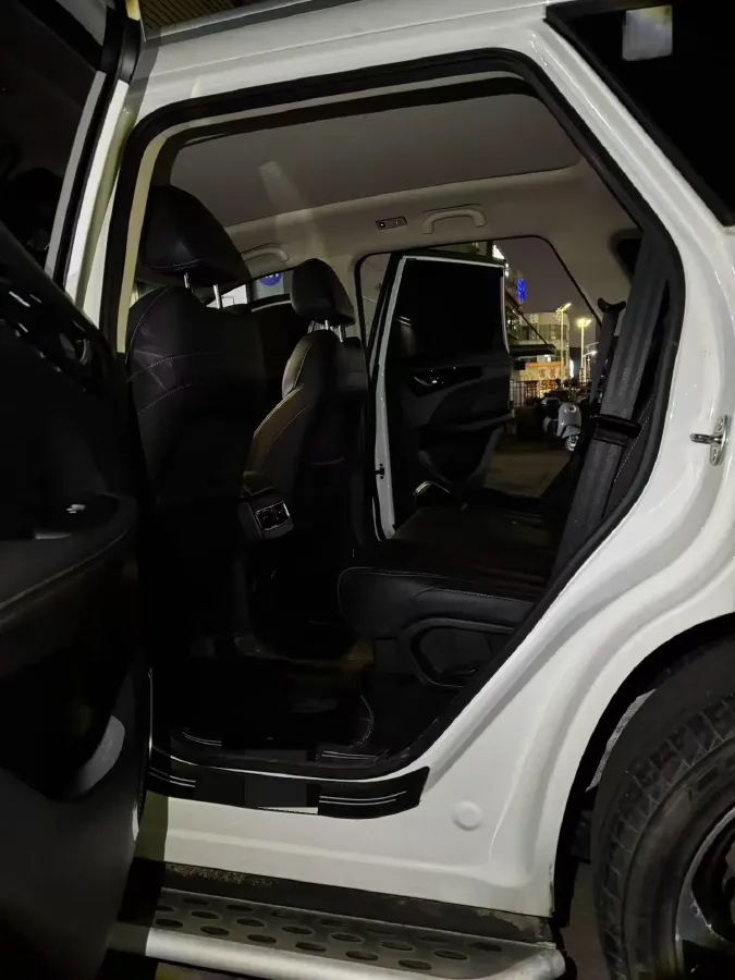 2019 Jetour X90 1.5T 147HP L4 6MT,autocango,china used car exporter,china ev exporter,chinese used car exporter,chinese used ev exporter