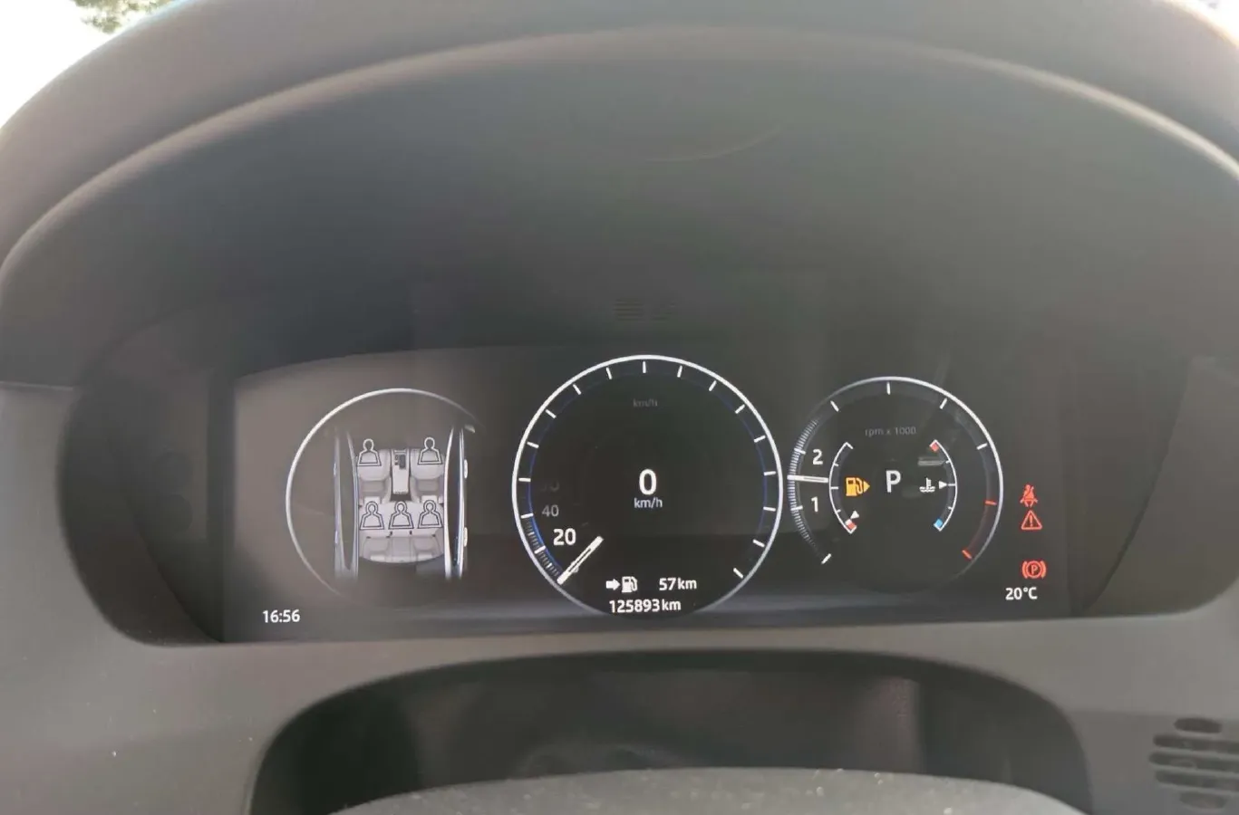 2019 Land Rover Discovery Sport 2.0T 200HP L4 9AT,autocango,china used car exporter,china ev exporter,chinese used car exporter,chinese used ev exporter