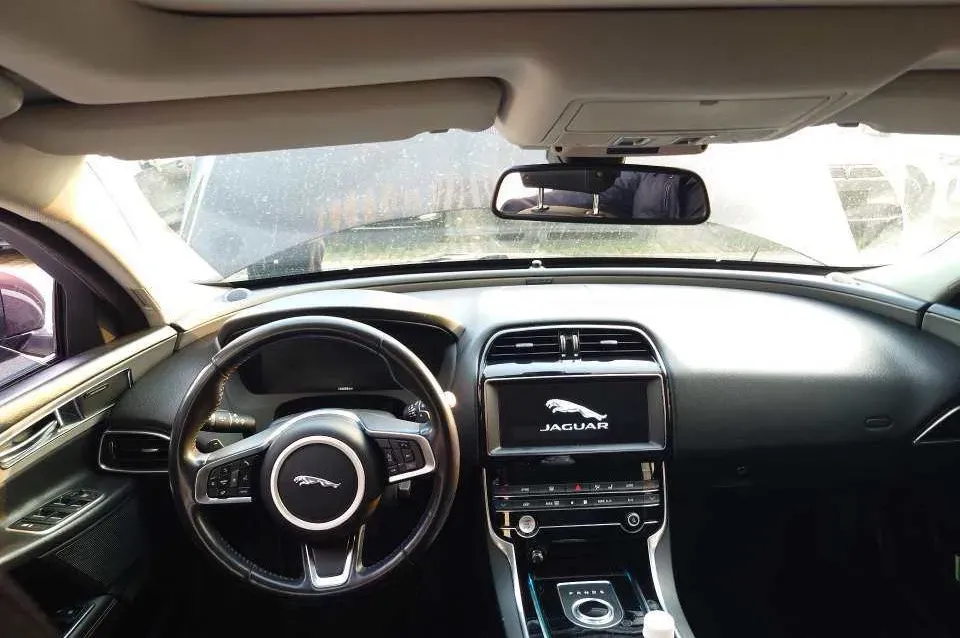 2019 Land Rover Discovery Sport 2.0T 200HP L4 9AT,autocango,china used car exporter,china ev exporter,chinese used car exporter,chinese used ev exporter