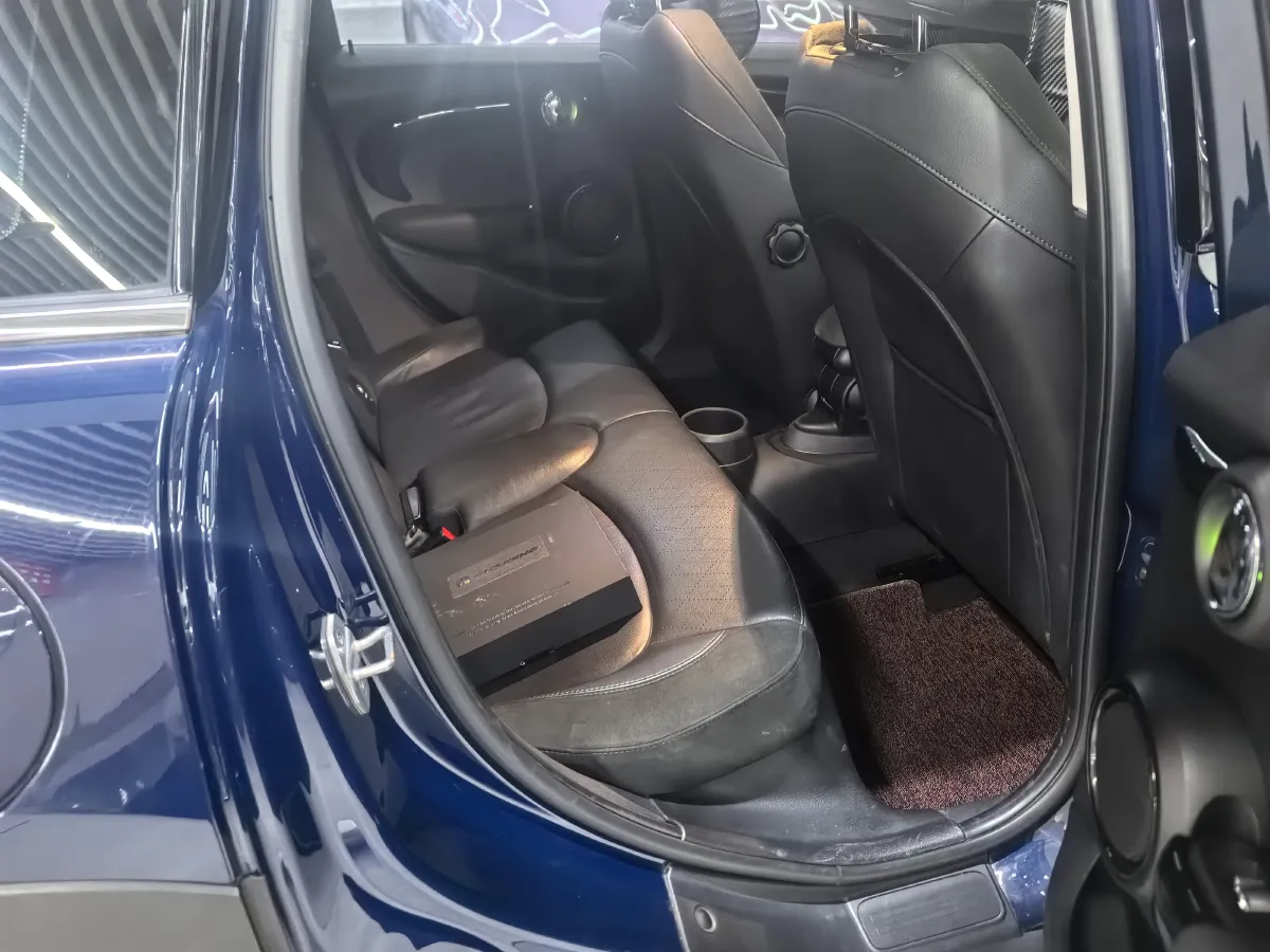 2018 MINI MINI 1.5T 136HP L3 6AT,autocango,china used car exporter,china ev exporter,chinese used car exporter,chinese used ev exporter