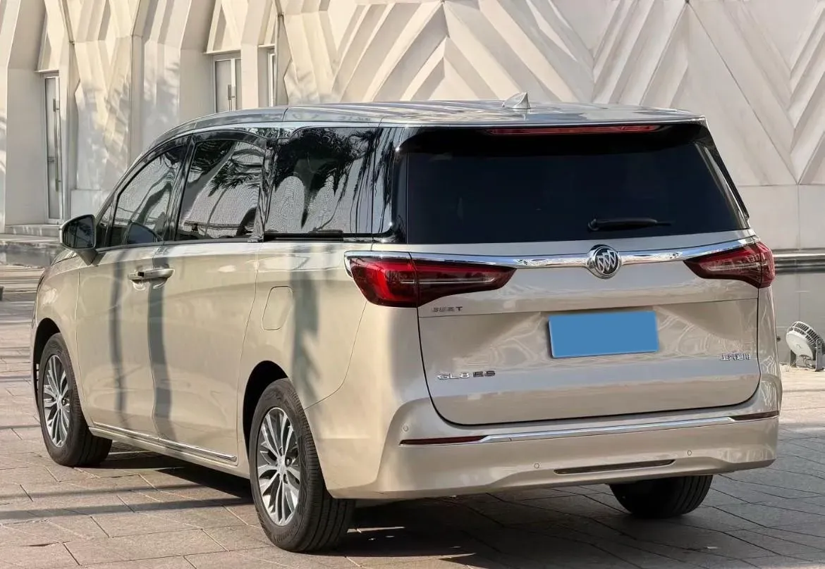 2023 Buick GL8 2.0T 237HP L4 9AT,autocango,china used car exporter,china ev exporter,chinese used car exporter,chinese used ev exporter