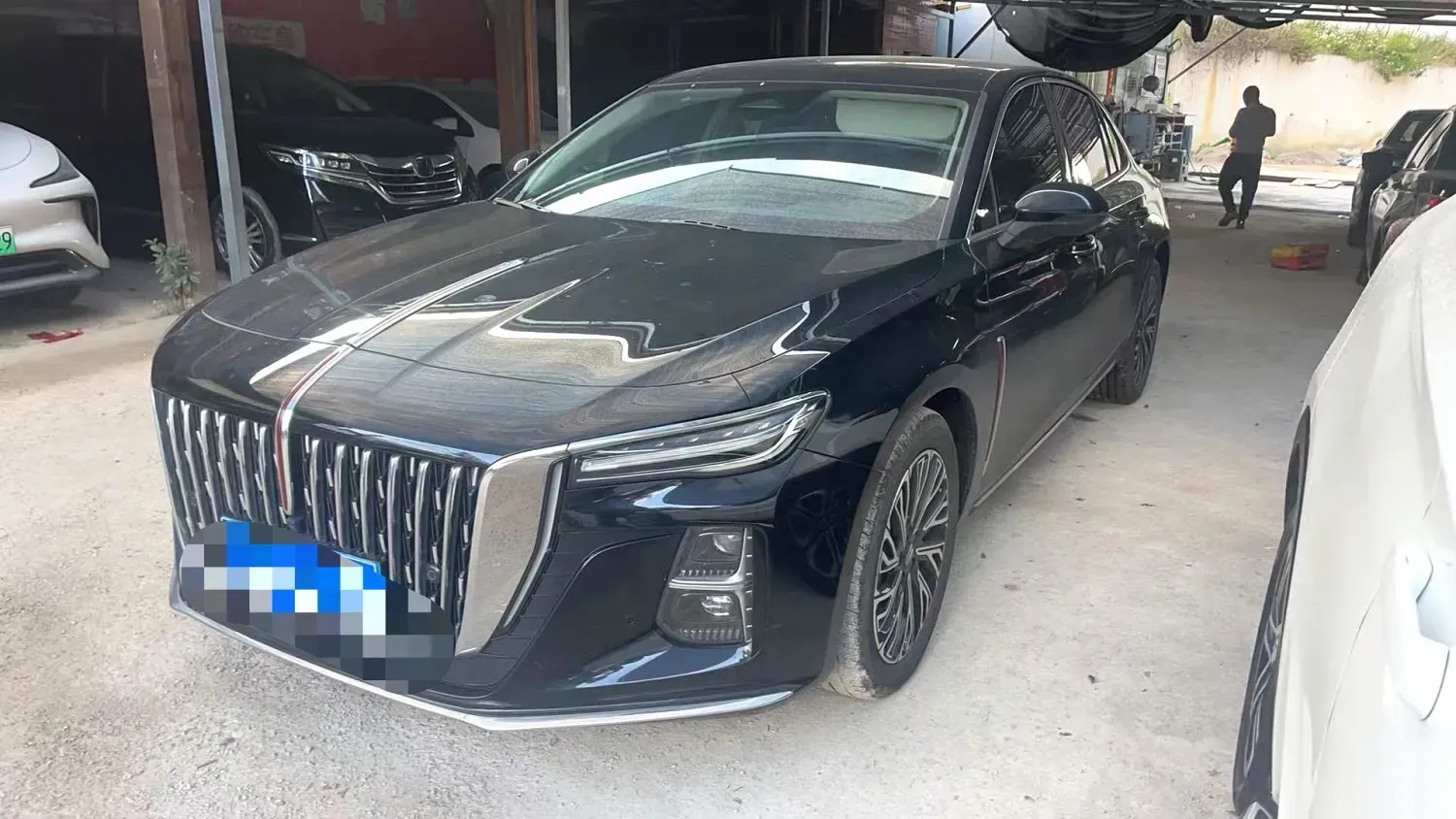 2024 HongQi H5 2.0T 224HP L4 8AT,autocango,china used car exporter,china ev exporter,chinese used car exporter,chinese used ev exporter