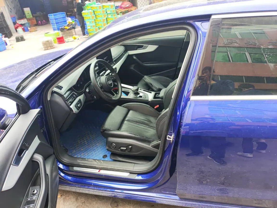 2020 Audi A4L 2.0T 190HP L4 7DCT,autocango,china used car exporter,china ev exporter,chinese used car exporter,chinese used ev exporter