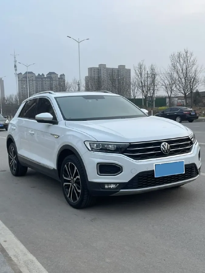 2022 Volkswagen T-Roc 1.4T 150HP L4 7DCT,autocango,china used car exporter,china ev exporter,chinese used car exporter,chinese used ev exporter