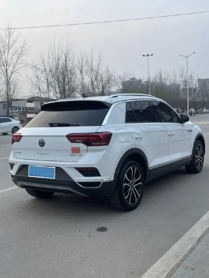 2022 Volkswagen T-Roc 1.4T 150HP L4 7DCT,autocango,china used car exporter,china ev exporter,chinese used car exporter,chinese used ev exporter