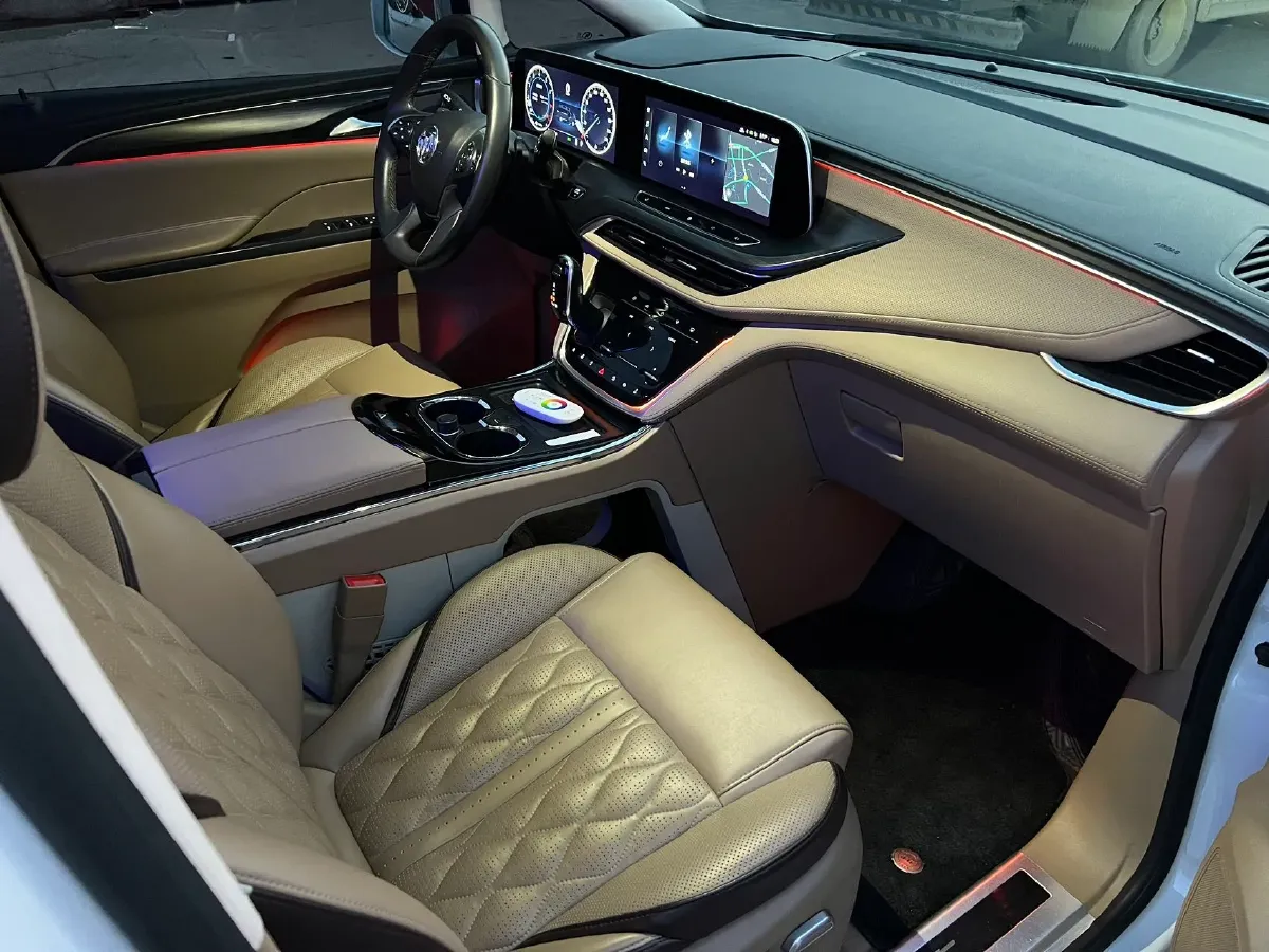 2021 Buick GL8 2.0T 237HP L4 9AT,autocango,china used car exporter,china ev exporter,chinese used car exporter,chinese used ev exporter