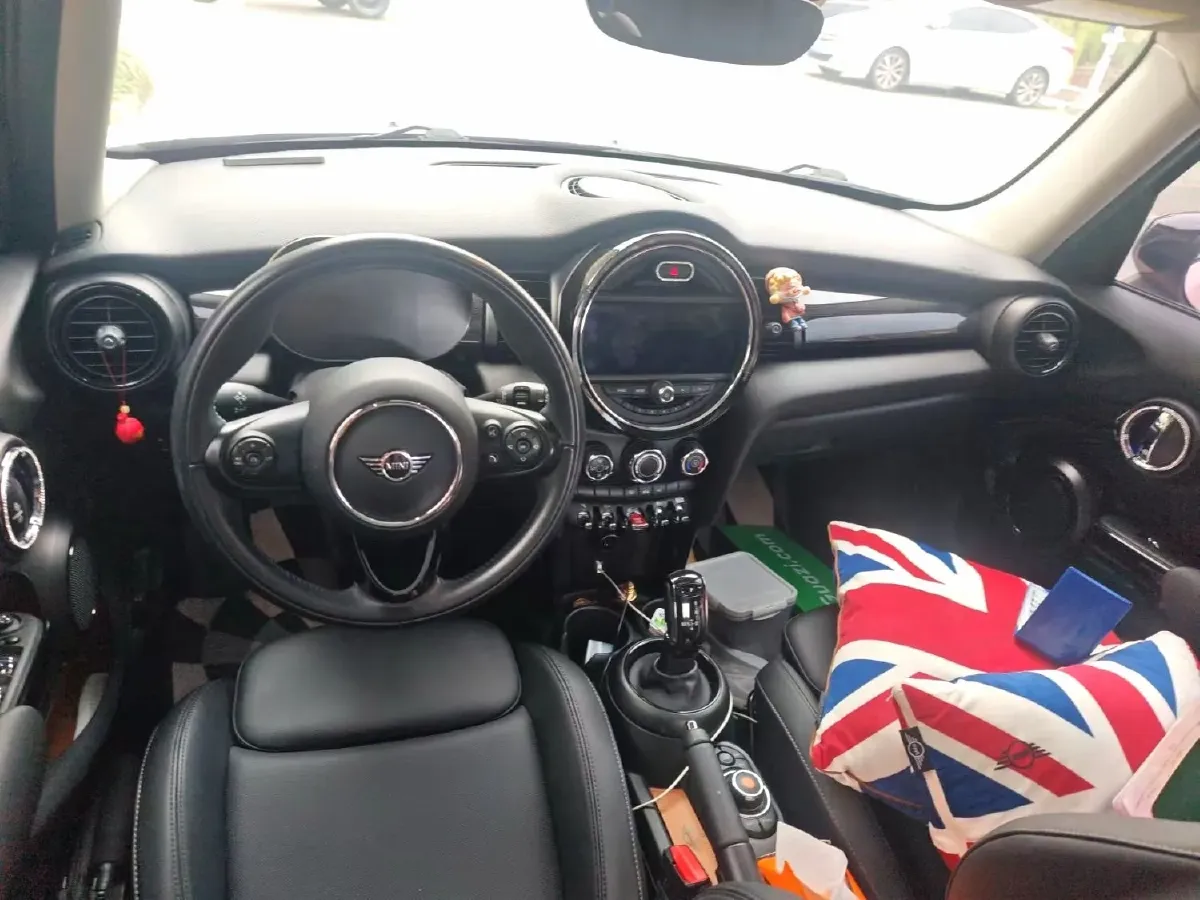 2021 MINI MINI 1.5T 136HP L3 7DCT,autocango,china used car exporter,china ev exporter,chinese used car exporter,chinese used ev exporter