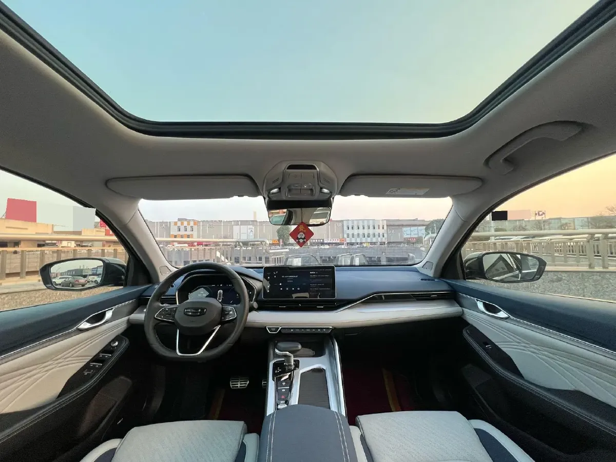 2023 Geely Preface 2.0T 190HP L4 7DCT,autocango,china used car exporter,china ev exporter,chinese used car exporter,chinese used ev exporter