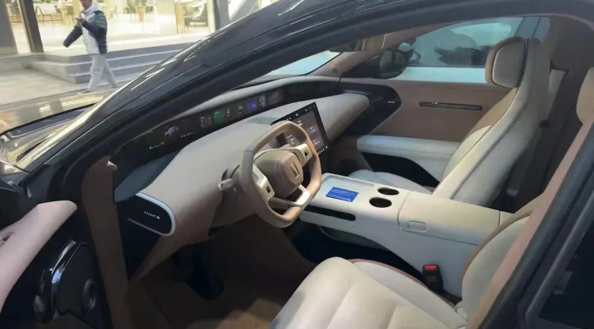 2024 Avatr 07 BEV 82.16KWH,autocango,china used car exporter,china ev exporter,chinese used car exporter,chinese used ev exporter