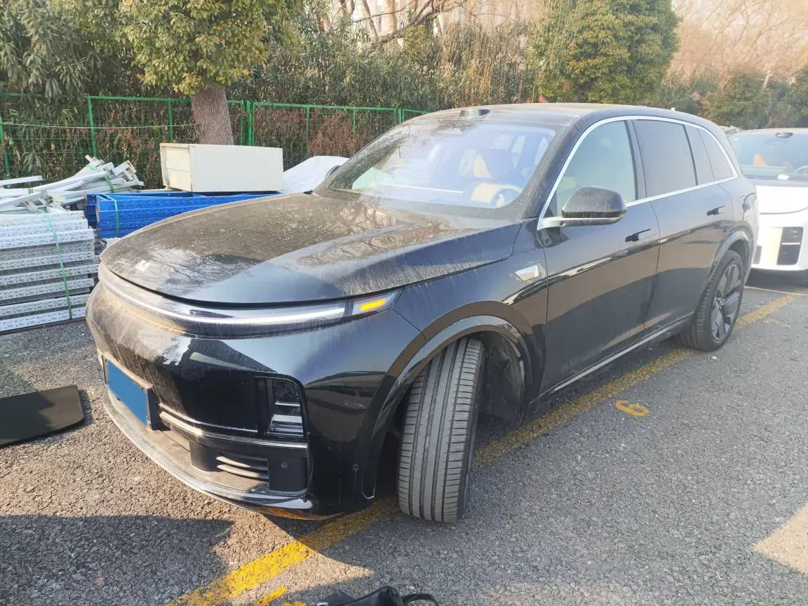2025 Li L7 Range Extended 154HP REEV,autocango,china used car exporter,china ev exporter,chinese used car exporter,chinese used ev exporter