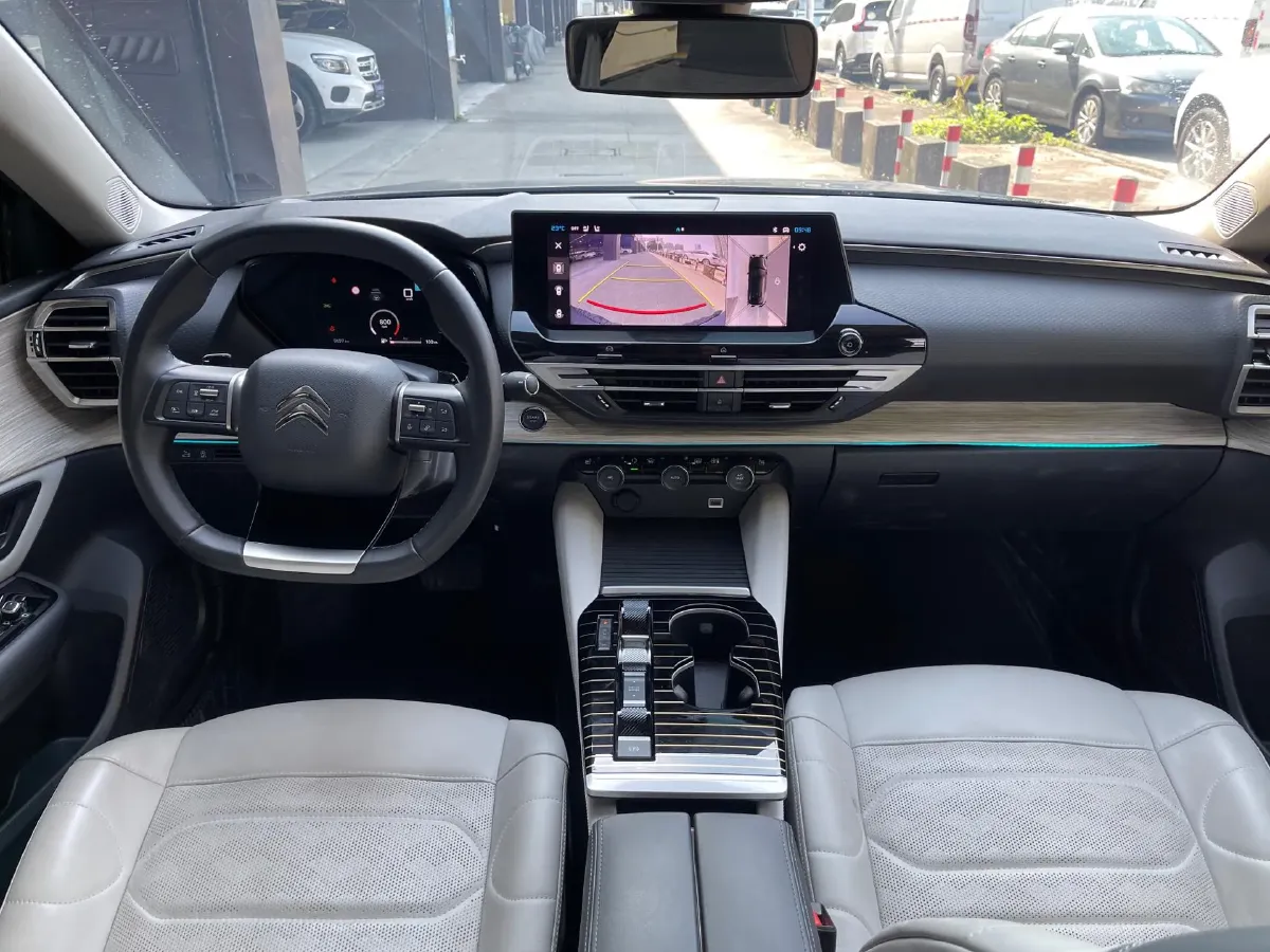 2024 Citroen C5 X 1.6T 175HP L4 8AT,autocango,china used car exporter,china ev exporter,chinese used car exporter,chinese used ev exporter