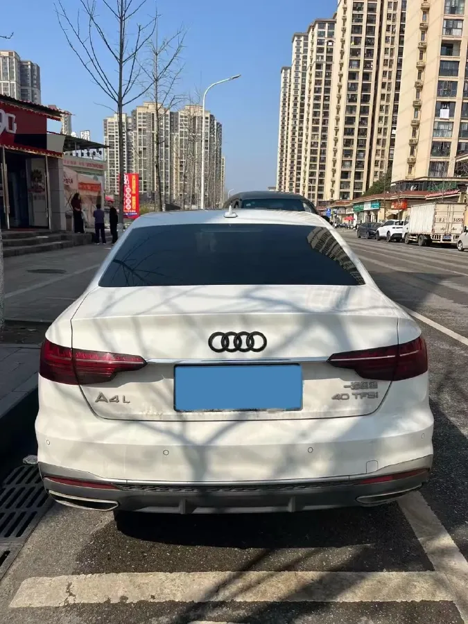 2022 Audi A4L 2.0T 190HP L4 7DCT,autocango,china used car exporter,china ev exporter,chinese used car exporter,chinese used ev exporter