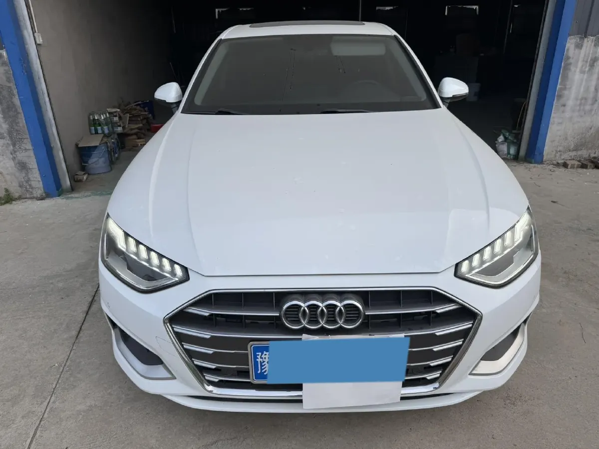 2020 Audi A4L 2.0T 190HP L4 7DCT,autocango,china used car exporter,china ev exporter,chinese used car exporter,chinese used ev exporter
