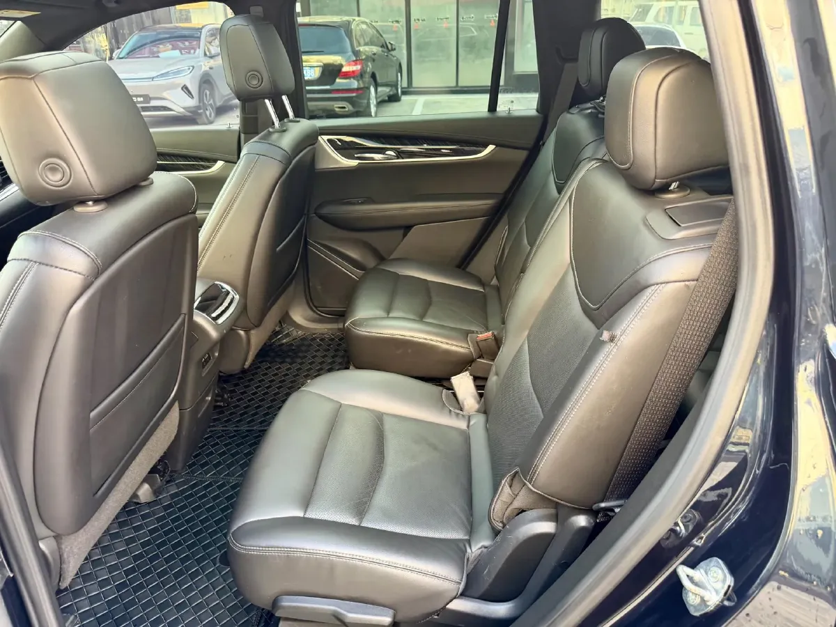 2022 Cadillac XT6 2.0T 237HP L4 9AT,autocango,china used car exporter,china ev exporter,chinese used car exporter,chinese used ev exporter