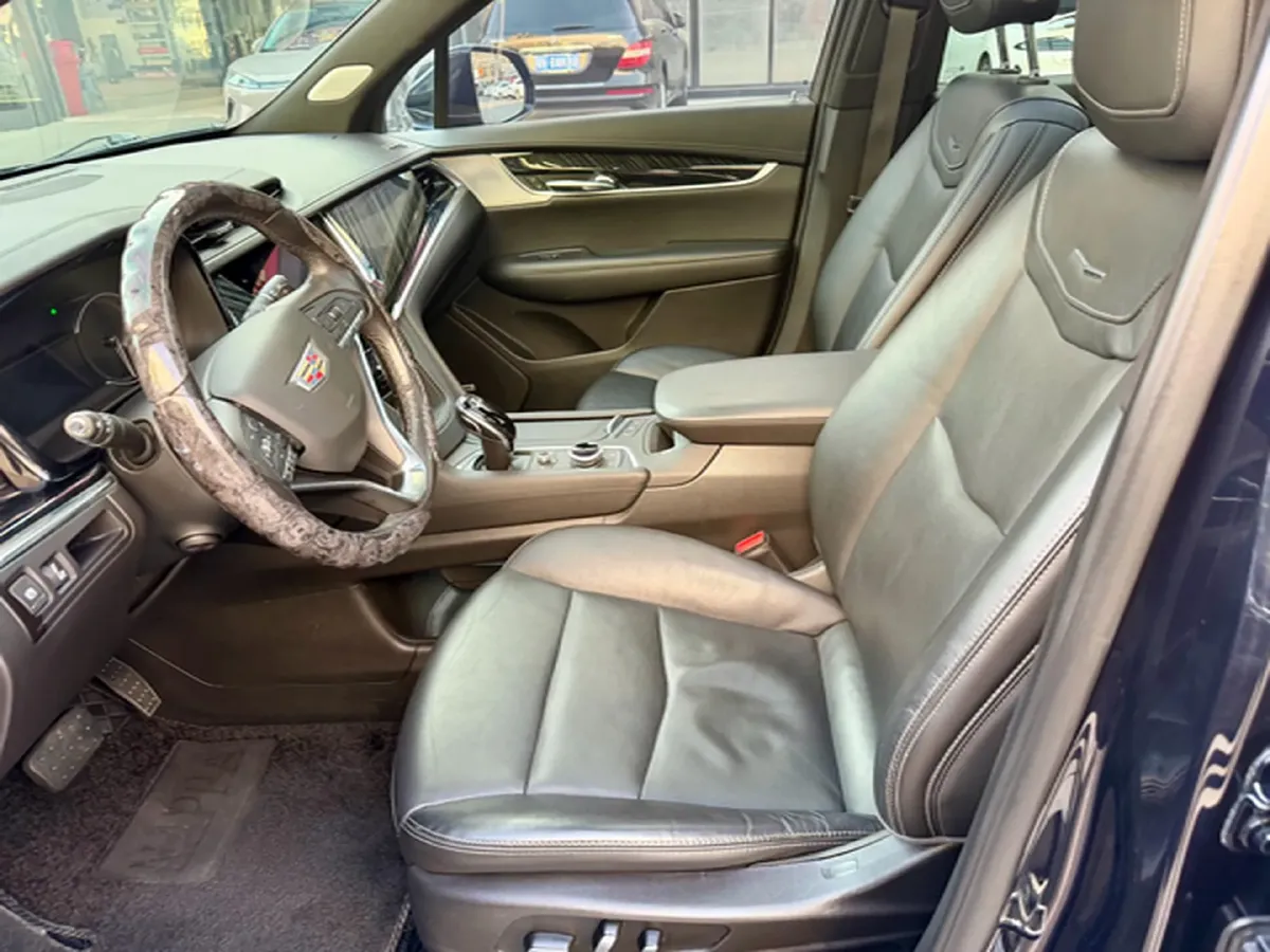 2022 Cadillac XT6 2.0T 237HP L4 9AT,autocango,china used car exporter,china ev exporter,chinese used car exporter,chinese used ev exporter