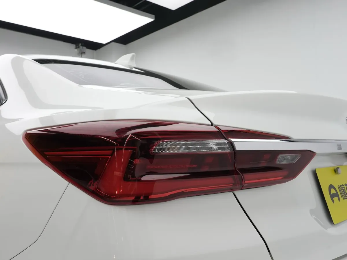 2021 Ford Escort 1.5L 122HP L3 6AT,autocango,china used car exporter,china ev exporter,chinese used car exporter,chinese used ev exporter