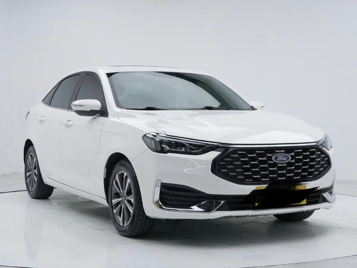 2021 Ford Escort 1.5L 122HP L3 6AT,autocango,china used car exporter,china ev exporter,chinese used car exporter,chinese used ev exporter