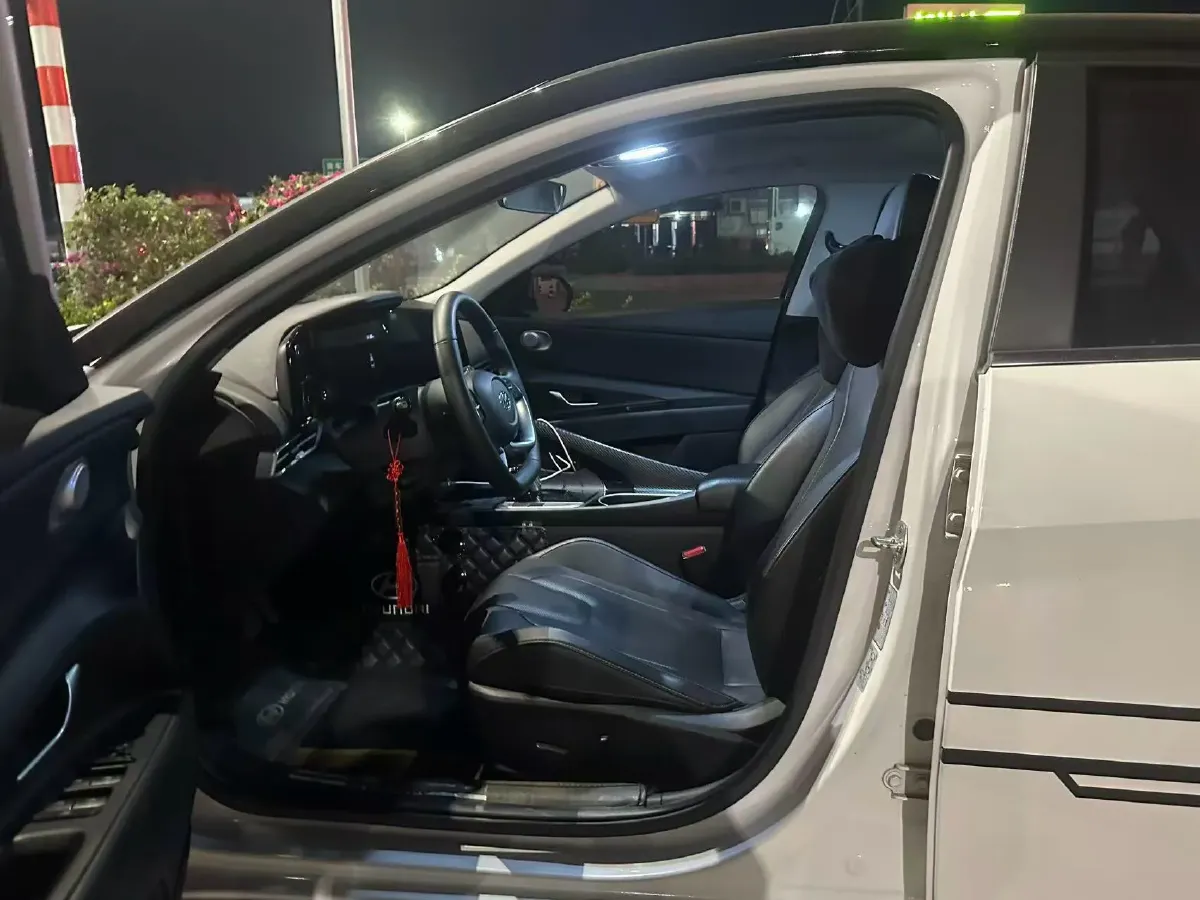 2021 Hyundai Elantra 1.5L 115HP L4 CVT,autocango,china used car exporter,china ev exporter,chinese used car exporter,chinese used ev exporter