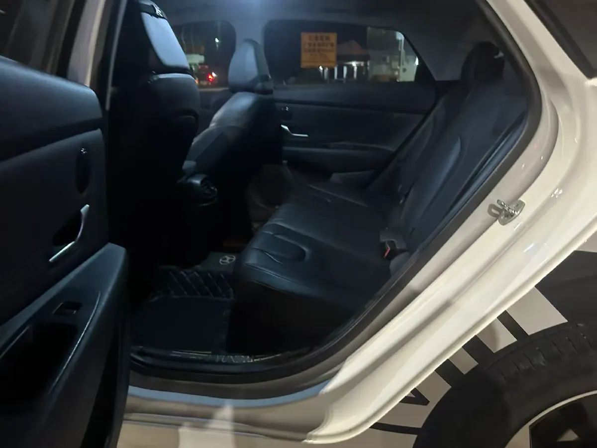 2021 Hyundai Elantra 1.5L 115HP L4 CVT,autocango,china used car exporter,china ev exporter,chinese used car exporter,chinese used ev exporter