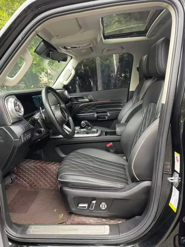 2024 Tank 300 2.0T 227HP L4 8AT,autocango,china used car exporter,china ev exporter,chinese used car exporter,chinese used ev exporter