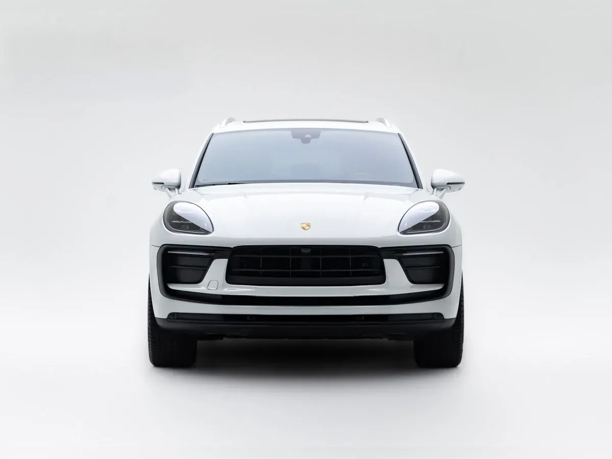 2023 Porsche Macan 2.0T 265HP L4 7DCT,autocango,china used car exporter,china ev exporter,chinese used car exporter,chinese used ev exporter