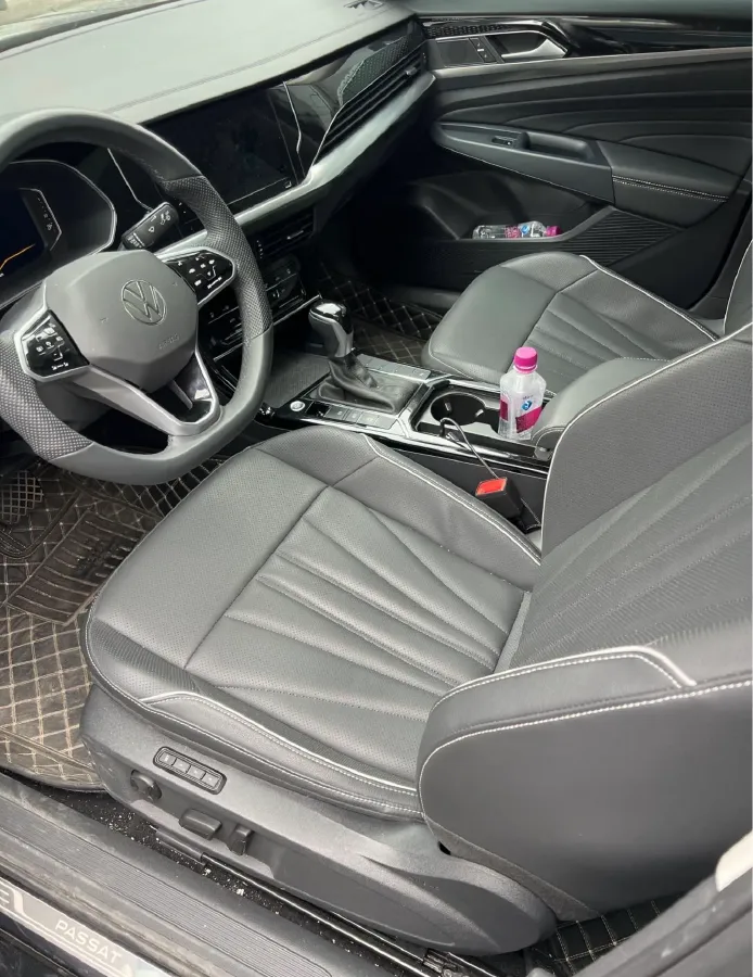 2024 Volkswagen Passat 2.0T 220HP L4 7DCT,autocango,china used car exporter,china ev exporter,chinese used car exporter,chinese used ev exporter
