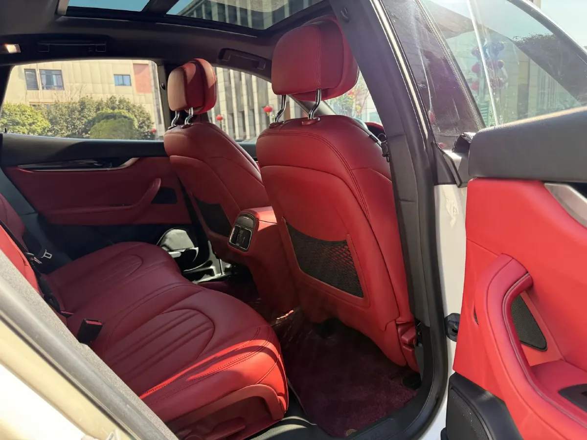 2018 Jaguar XJ 3.0T 340HP V6 8AT,autocango,china used car exporter,china ev exporter,chinese used car exporter,chinese used ev exporter