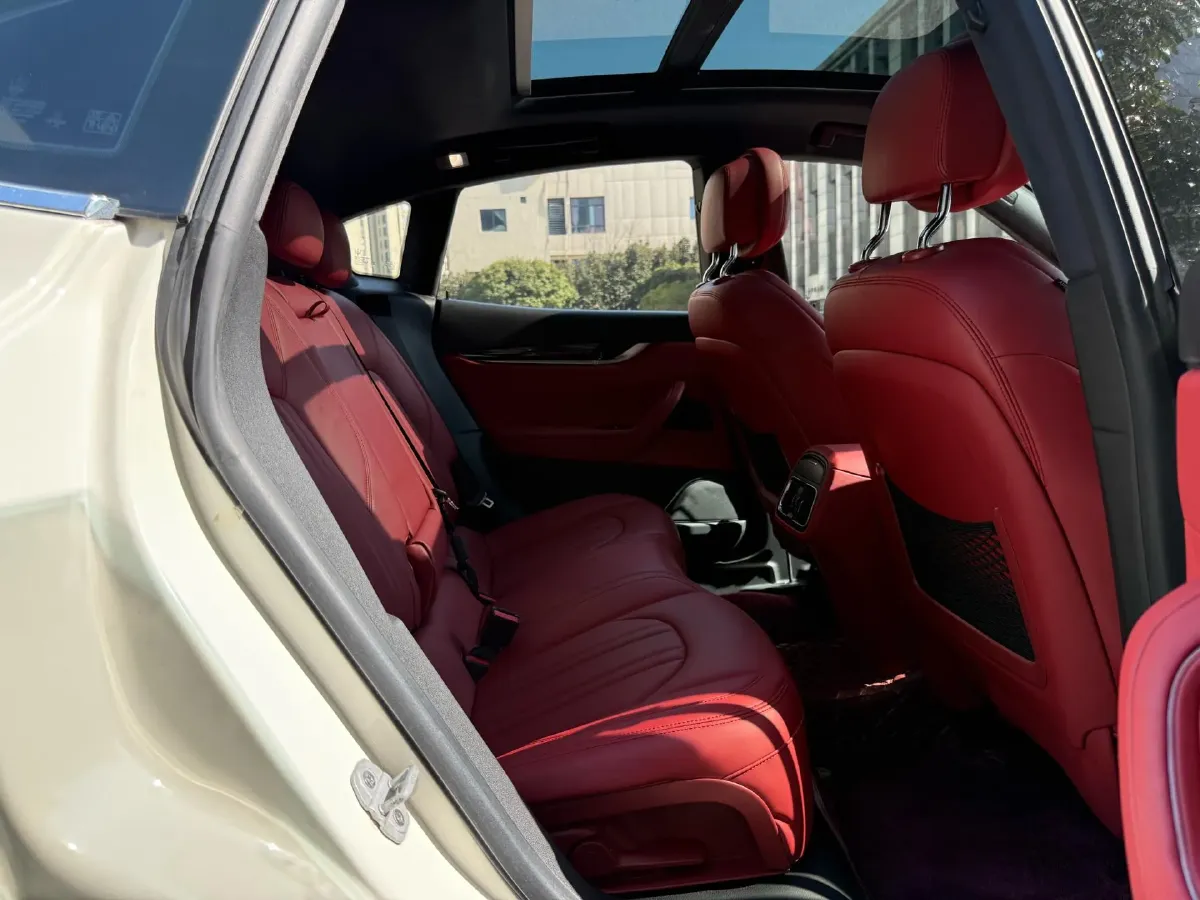 2018 Jaguar XJ 3.0T 340HP V6 8AT,autocango,china used car exporter,china ev exporter,chinese used car exporter,chinese used ev exporter