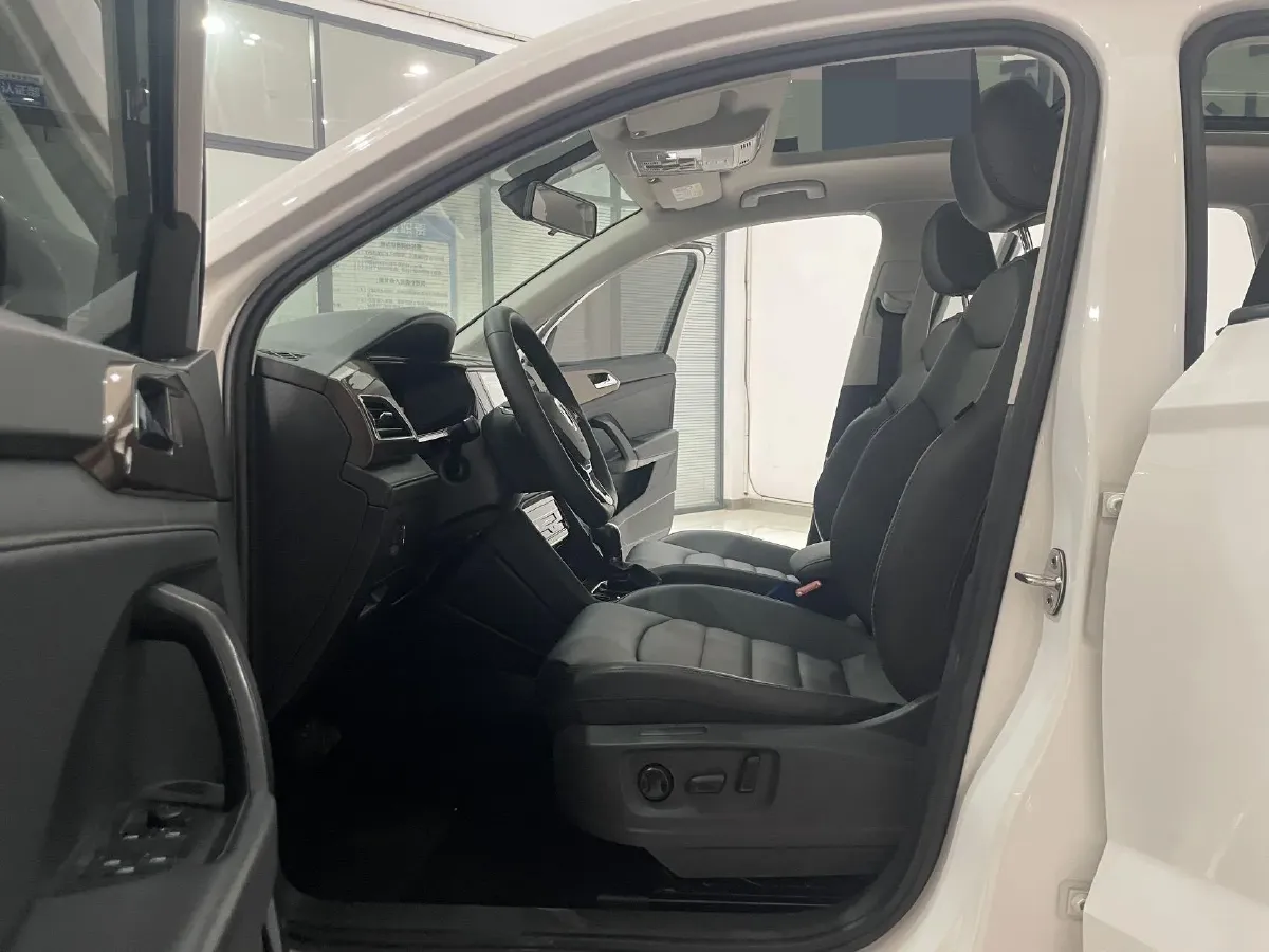 2021 Volkswagen Tharu 1.4T 150HP L4 7DCT,autocango,china used car exporter,china ev exporter,chinese used car exporter,chinese used ev exporter