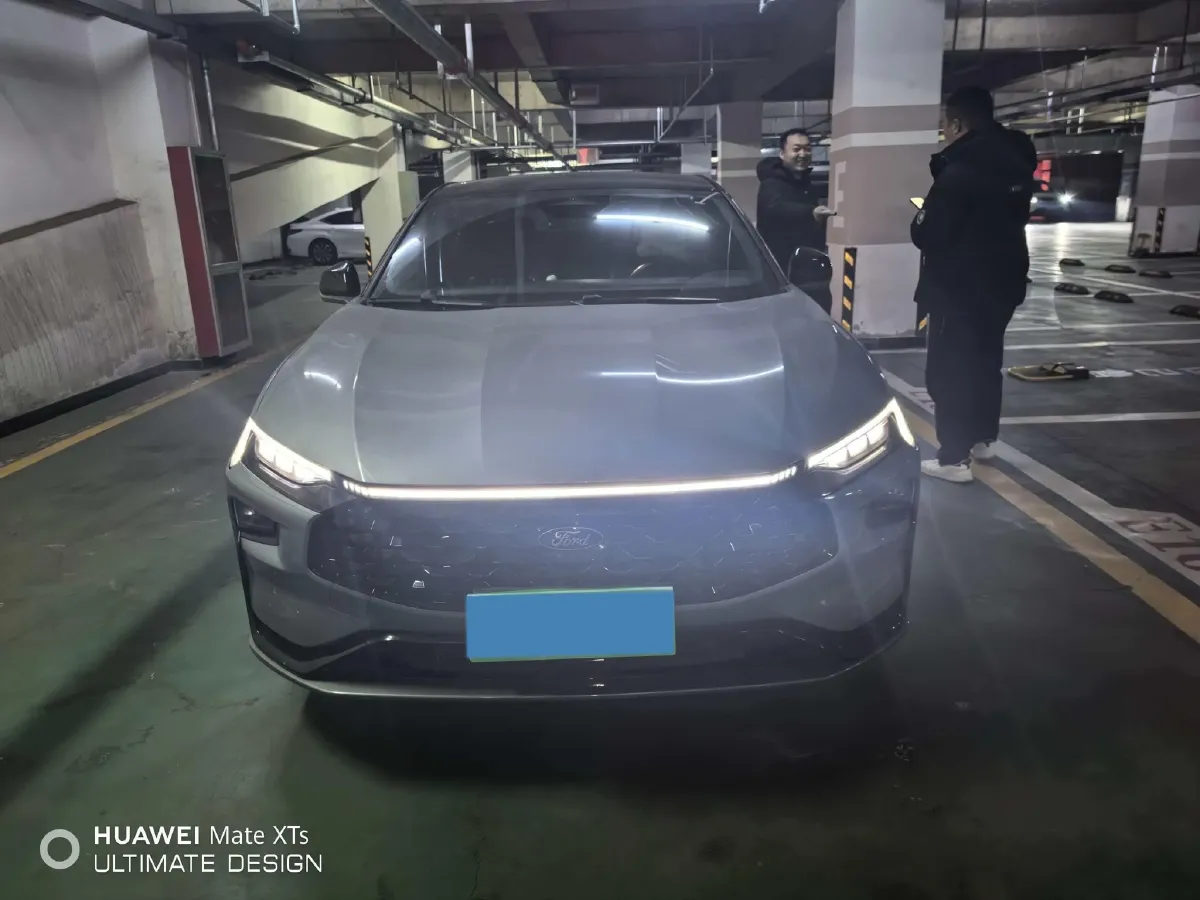 2022 Ford Mondeo 2.0T 238HP L4 8AT,autocango,china used car exporter,china ev exporter,chinese used car exporter,chinese used ev exporter