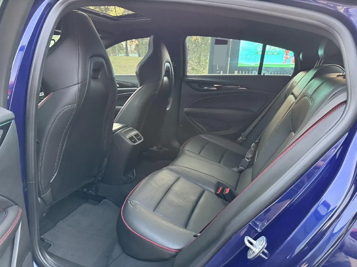 2021 Buick Regal 2.0T 237HP L4 9AT,autocango,china used car exporter,china ev exporter,chinese used car exporter,chinese used ev exporter