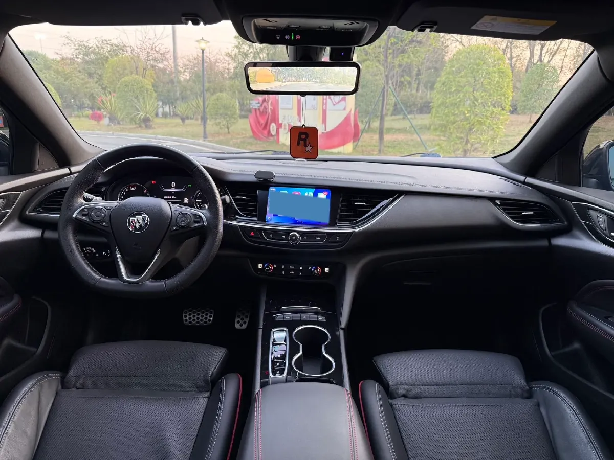 2021 Buick Regal 2.0T 237HP L4 9AT,autocango,china used car exporter,china ev exporter,chinese used car exporter,chinese used ev exporter