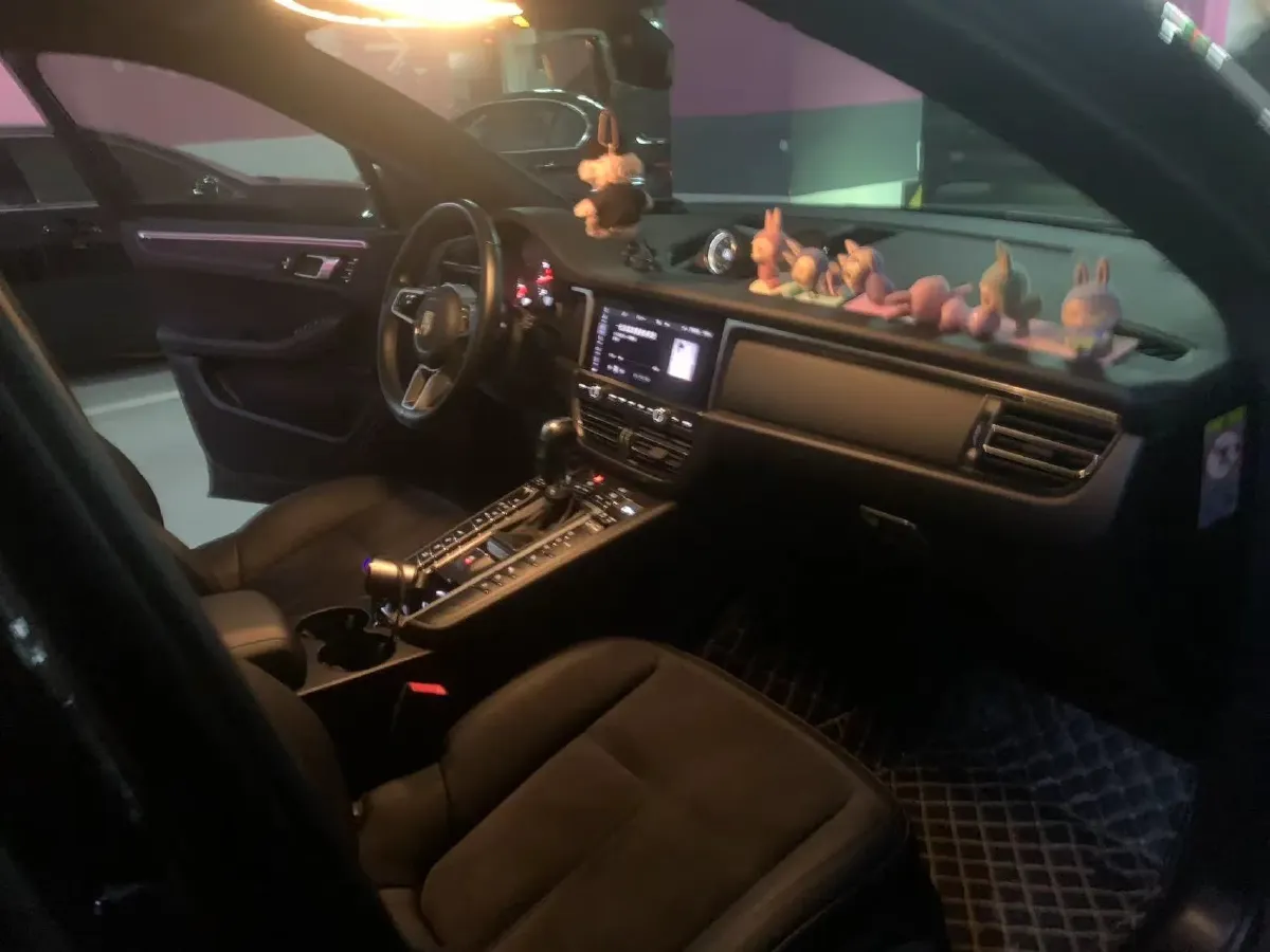 2018 Porsche Macan 2.0T 252HP L4 7DCT,autocango,china used car exporter,china ev exporter,chinese used car exporter,chinese used ev exporter