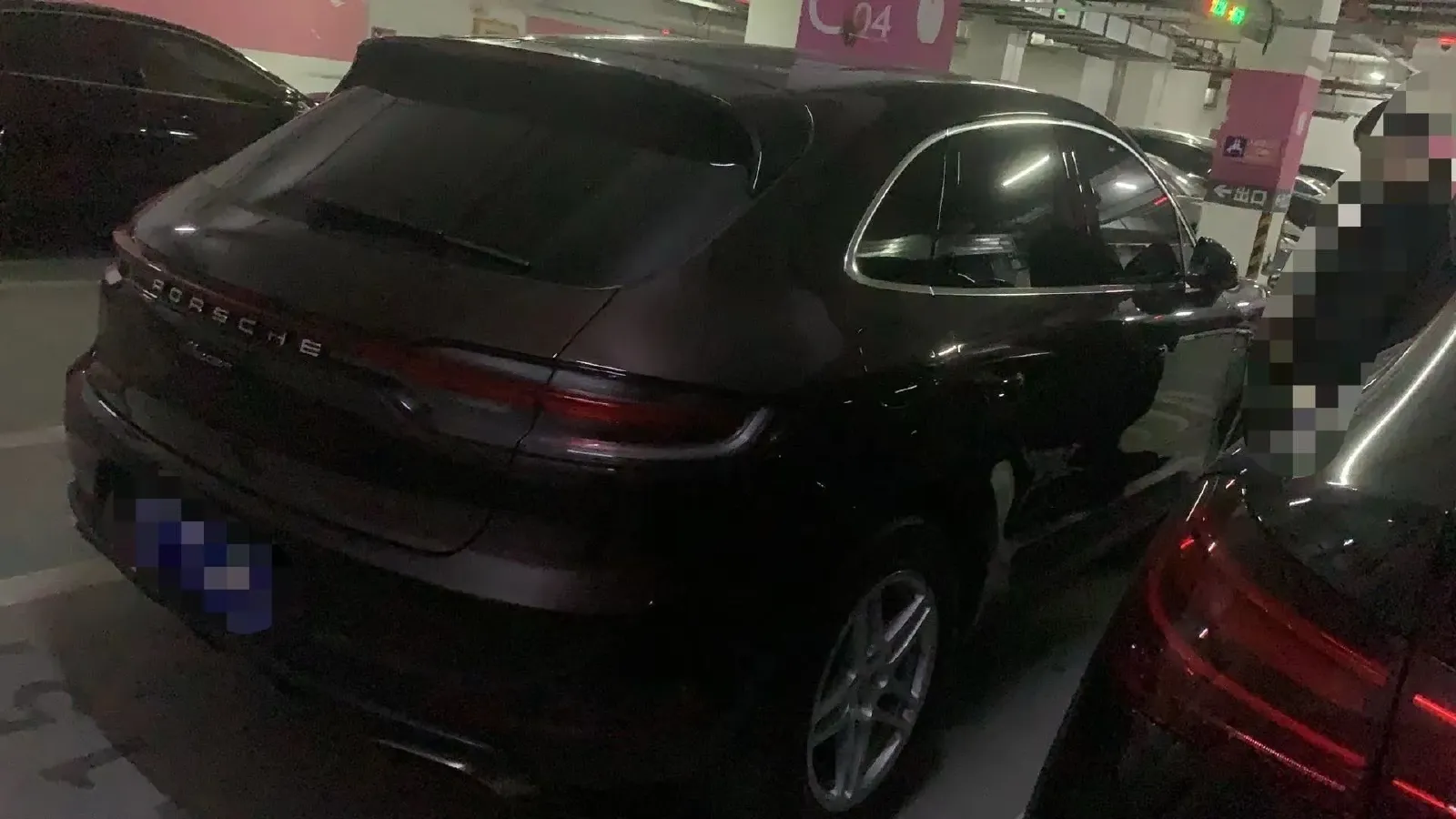 2018 Porsche Macan 2.0T 252HP L4 7DCT,autocango,china used car exporter,china ev exporter,chinese used car exporter,chinese used ev exporter