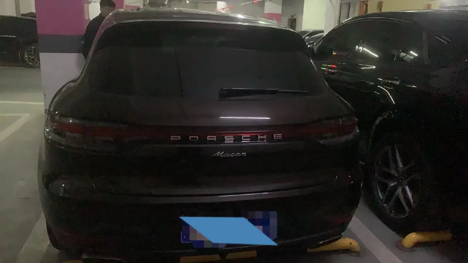 2018 Porsche Macan 2.0T 252HP L4 7DCT,autocango,china used car exporter,china ev exporter,chinese used car exporter,chinese used ev exporter