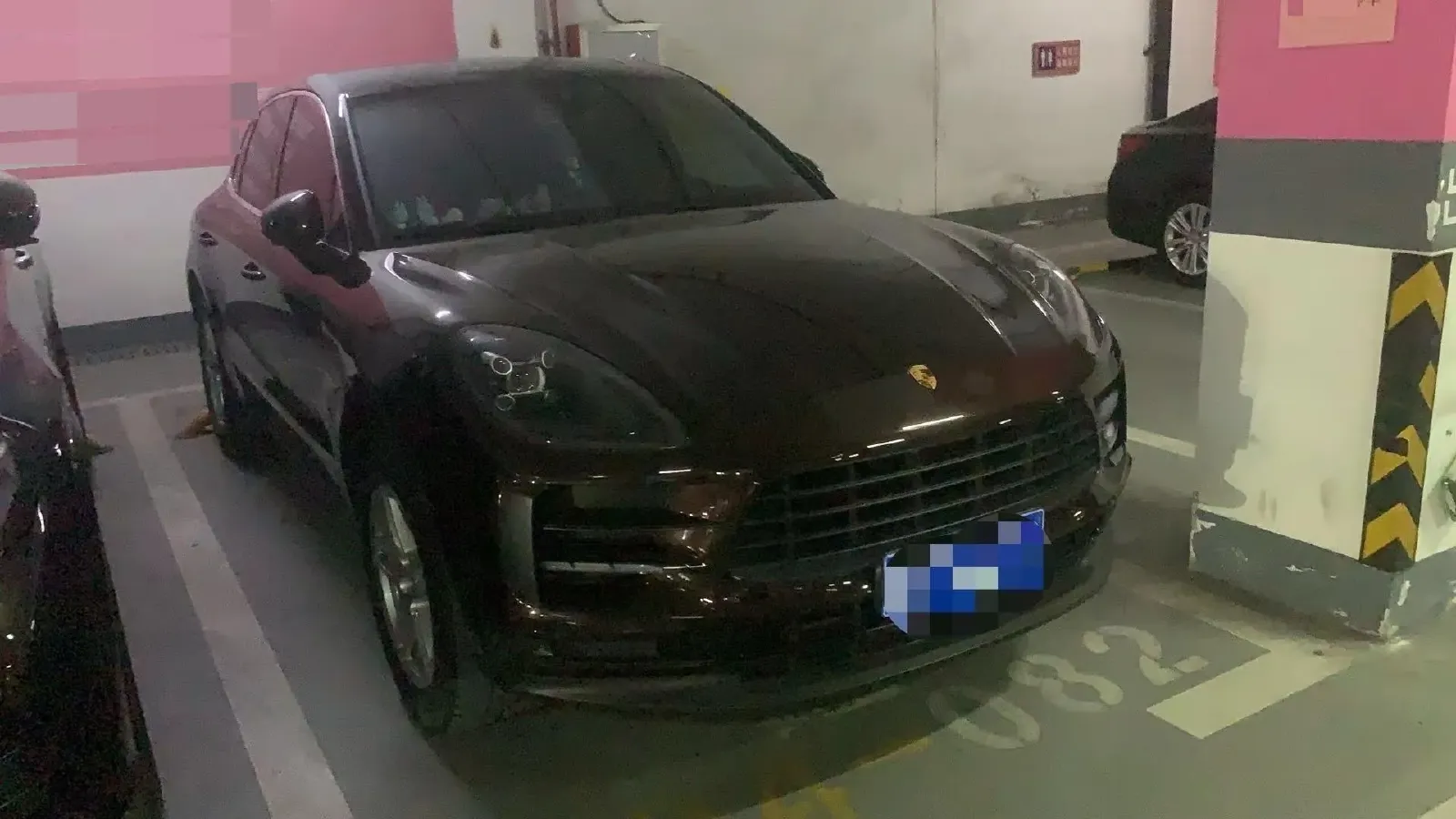 2018 Porsche Macan 2.0T 252HP L4 7DCT,autocango,china used car exporter,china ev exporter,chinese used car exporter,chinese used ev exporter