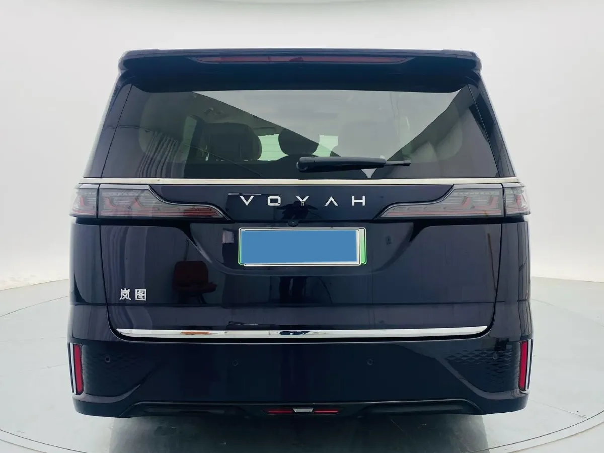 2022 Voyah Dream 1.5T 136HP L4 PHEV 25.57KWH,autocango,china used car exporter,china ev exporter,chinese used car exporter,chinese used ev exporter